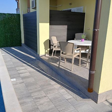 Apartmani Jelic Vinjerac Exterior foto